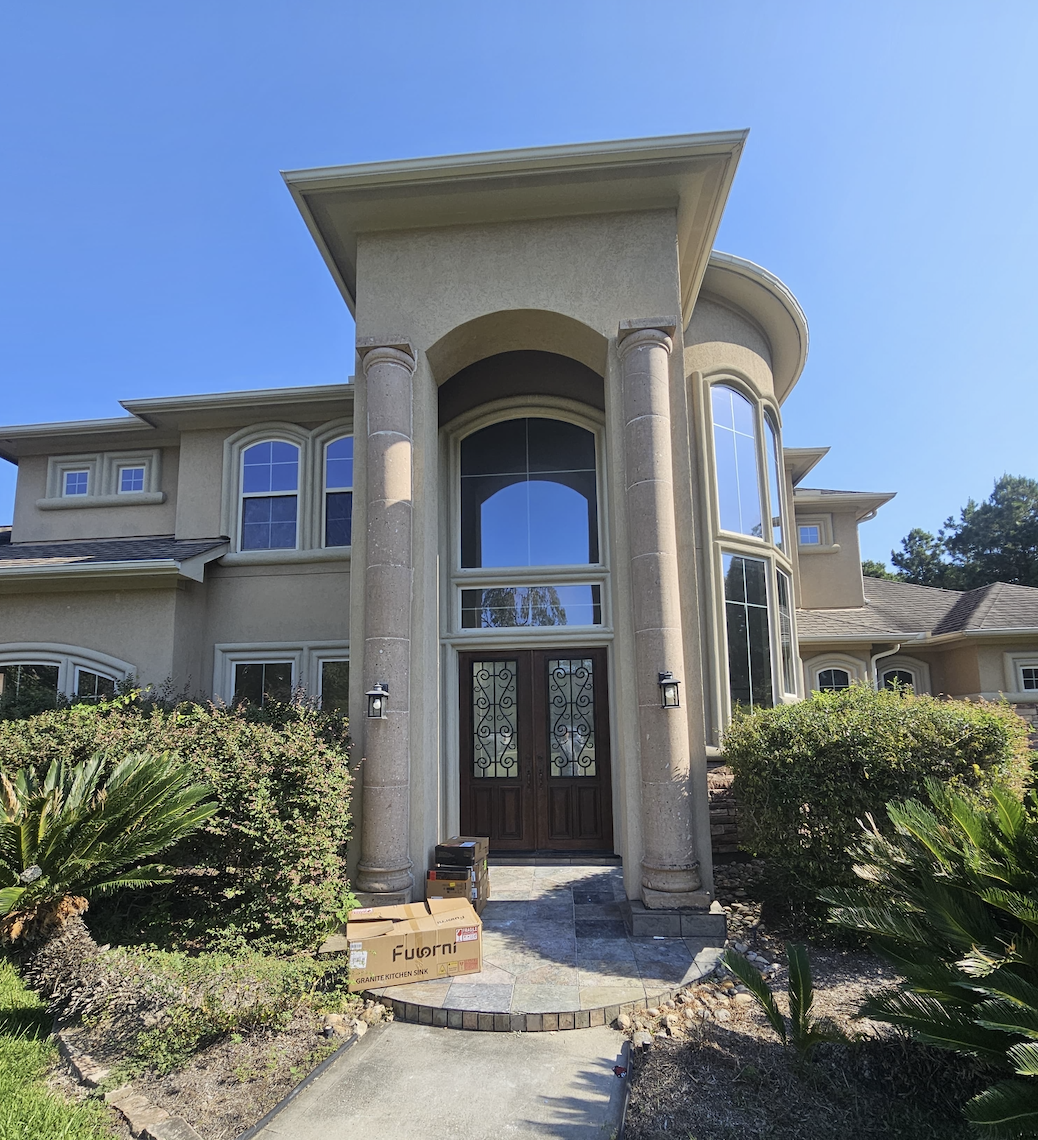 Arched residential windows by Racso Glass LLC